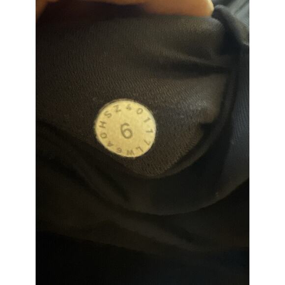 Lululemon Power Thru Crop Leggings Black Mesh Panel Size 6 High Rise 18” Inseam - Picture 5 of 5